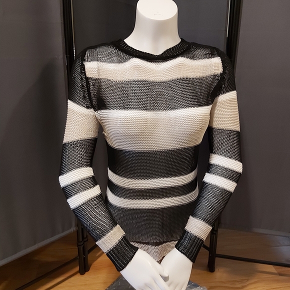 Women's Long Sleeve mesh top - Picture 2 of 7